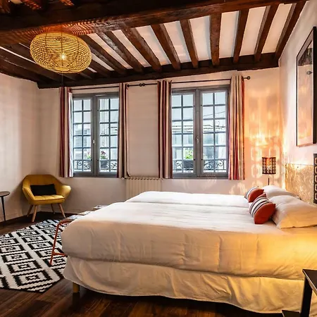 Hotel Le Port Neuf Bayonne