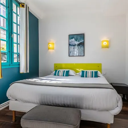 Hotel Le Port Neuf Baiona