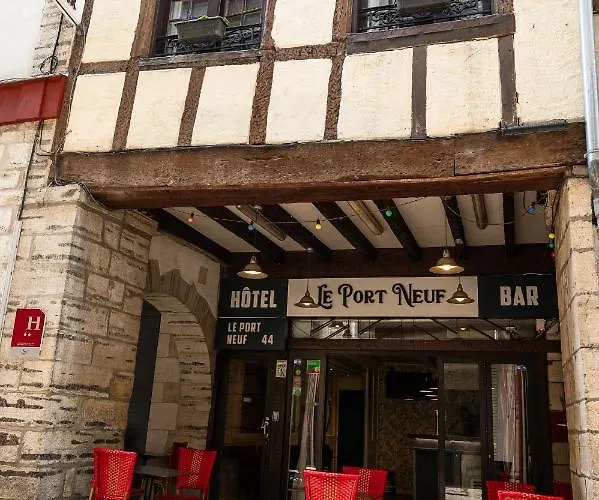 Hotel Le Port Neuf 2*