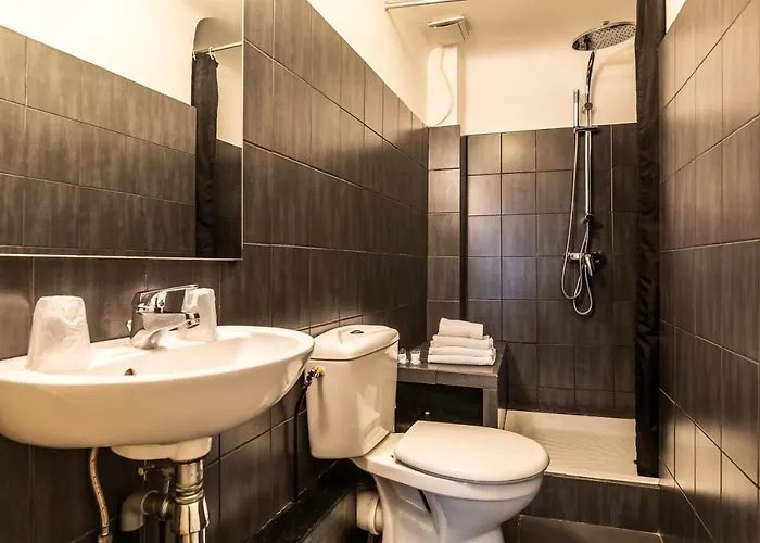 Le Port Neuf 2* Bayonne