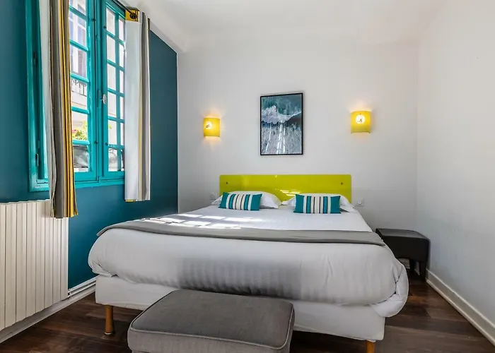 Hotel Le Port Neuf Bayonne