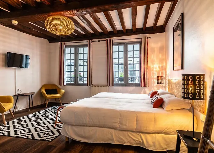 Hotel Le Port Neuf Bayonne